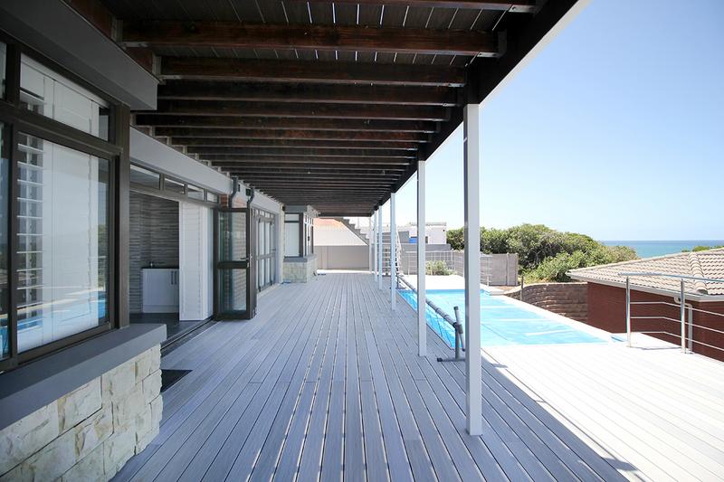 8 Bedroom Property for Sale in Reebok Western Cape